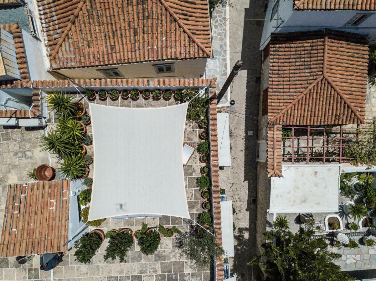 Arokaria Boutique Apartments Гідра Екстер'єр фото